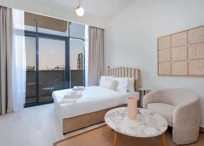 Studio - 12 Min Downtown - Pool - Azizi Riviera